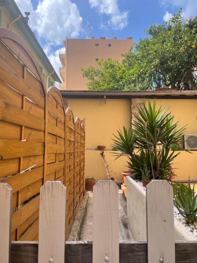 Appartement 30M2 Cosy Avec Terrasse Мантон Екстер'єр фото
